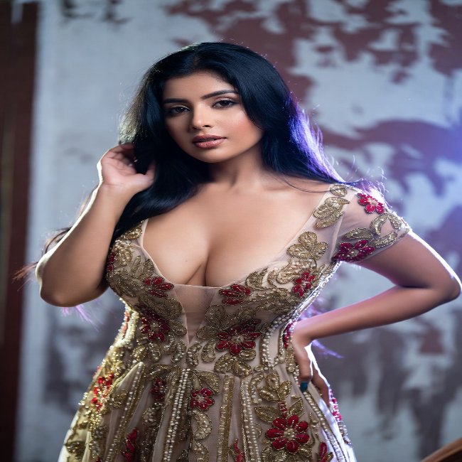 escorts service in Jaipur